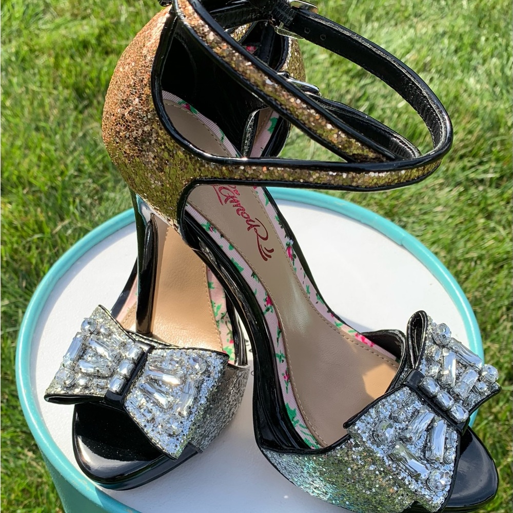 Cece LamonR dressy heels